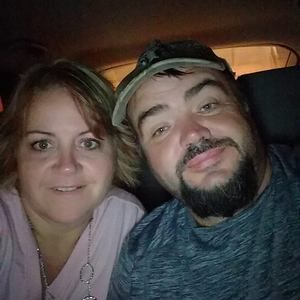 Meet your Posher, Dennis